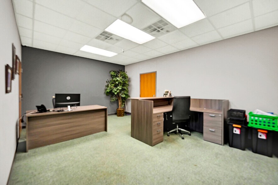 More Photos Of 4813 Jonestown Rd, Harrisburg Office For Lease