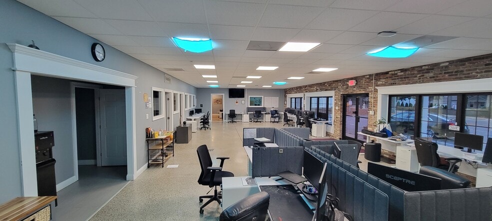 More Photos Of 365-367 N Bennett St, Southern Pines Office For Lease