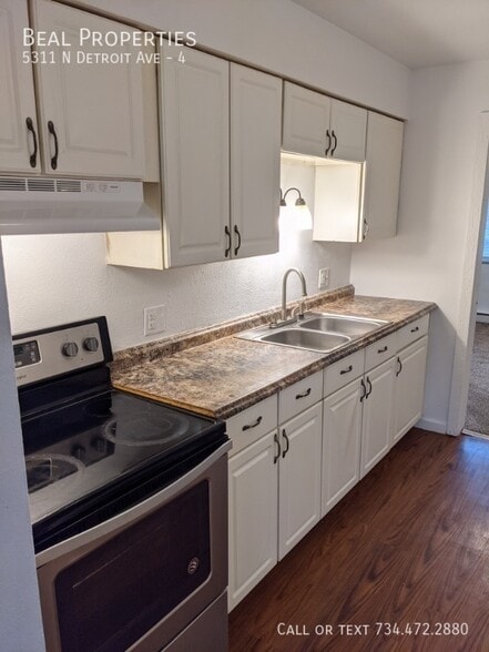 More Photos Of 5311 N Detroit Ave, Toledo Apartments For Sale