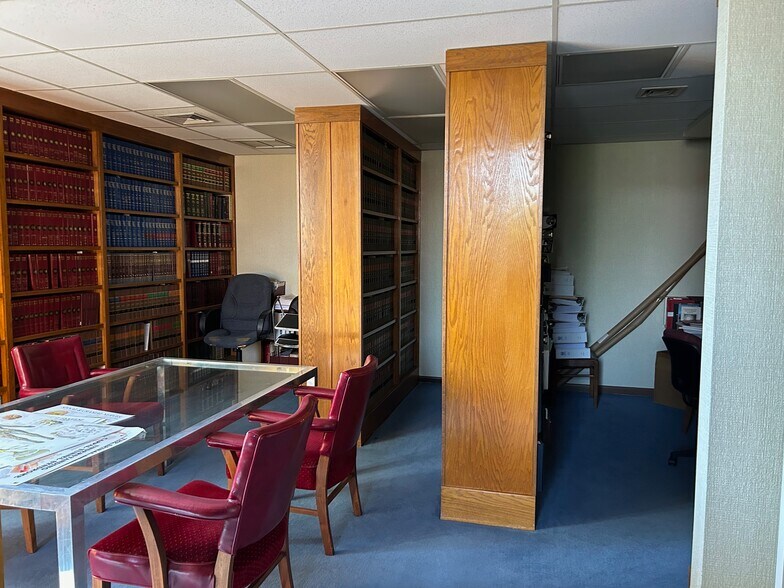 More Photos Of 116 NW Columbia Ave, Lake City Office For Sale