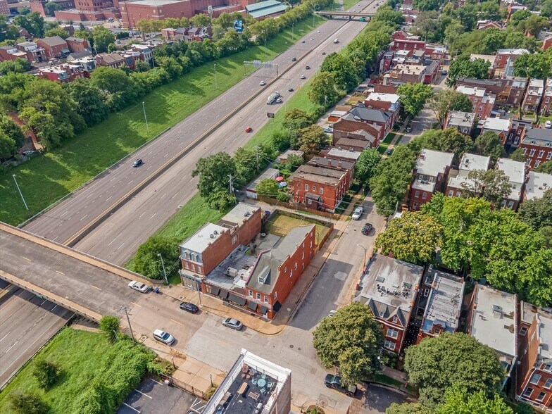 More Photos Of 1818 Sidney St, Saint Louis Specialty For Sale