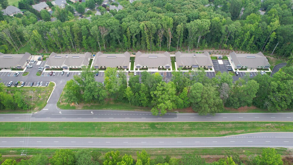 More Photos Of 12868 Patterson Ave, Richmond Office For Sale