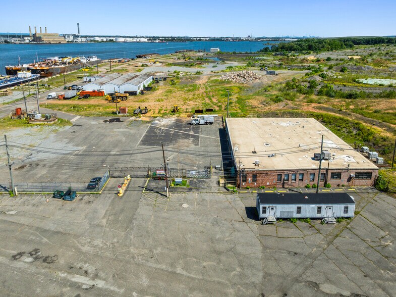 More Photos Of 4101 Arthur Kill Rd, Staten Island Chemical Oil Refinery For Lease
