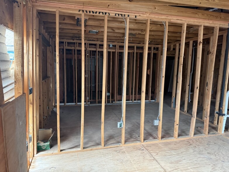 More Photos Of 1005 Hogan St, Houston Storefront Retail Office For Sale