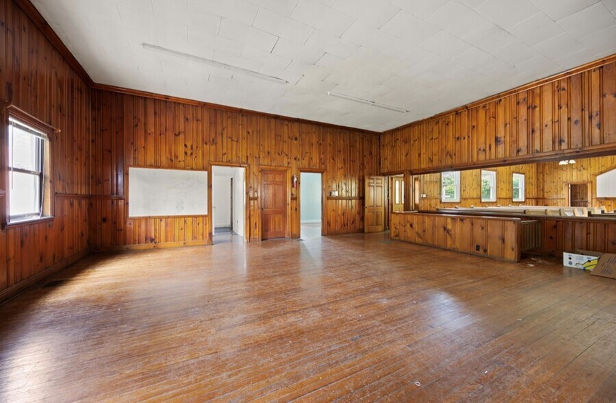 More Photos Of 112 Indian Bend Drive Hazard KY. 41701 Dr, Hazard Religious Facility For Sale