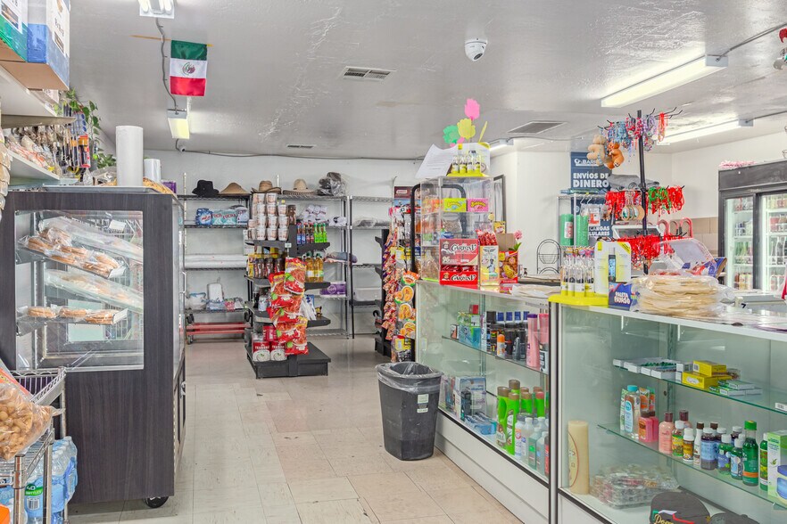 More Photos Of 22030 S Ellsworth Rd, Queen Creek General Retail For Sale