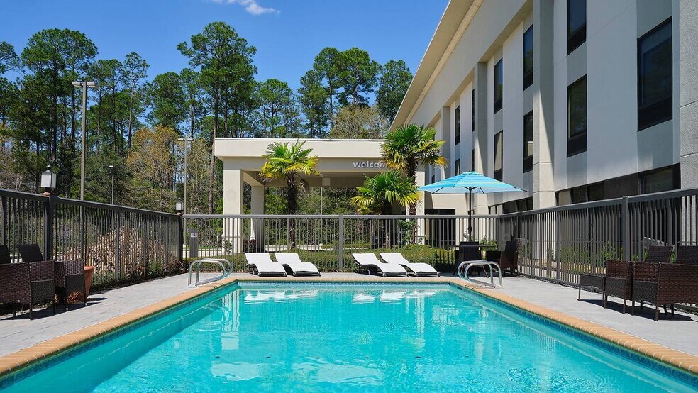 More Photos Of 68700 Highway 190 Service Rd, Covington Hotel For Sale