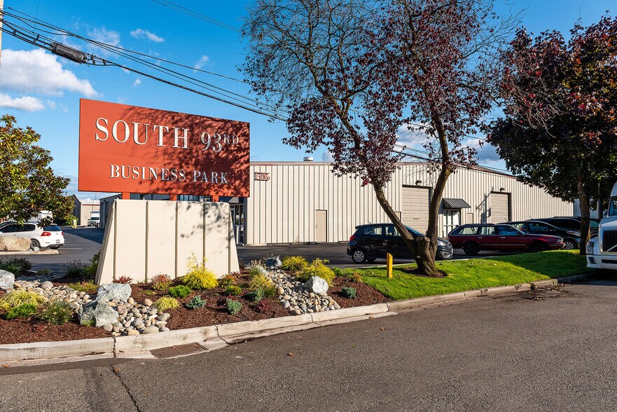 More Photos Of 1705 S 93rd St, Seattle Warehouse For Lease