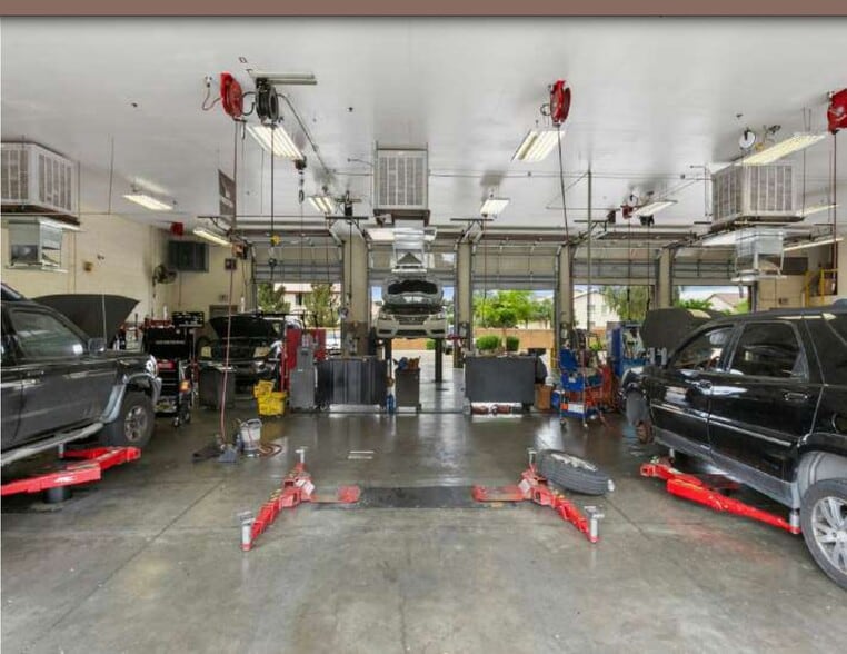 More Photos Of 9970 W Lower Buckeye Rd, Tolleson Auto Repair For Sale
