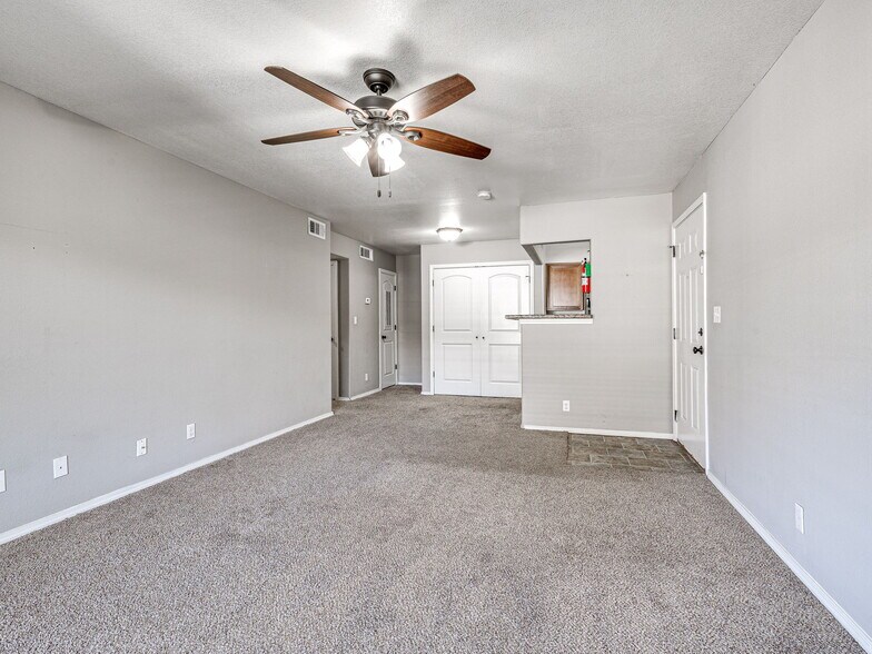 More Photos Of 2302 S 137th East Ave, Tulsa Apartments For Sale