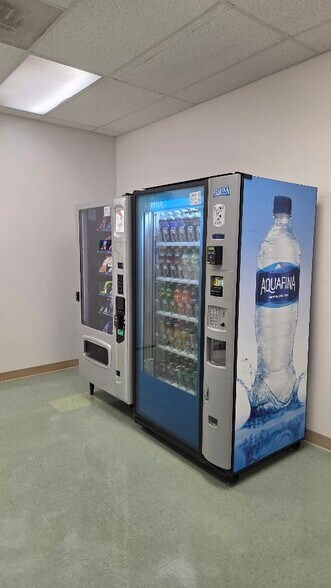 More Photos Of 6100 Griffin Rd, Davie Medical For Lease