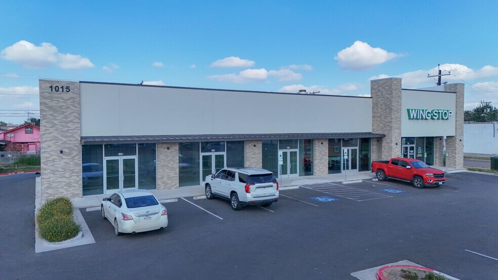 More Photos Of 1015 E University Dr, Edinburg Storefront For Lease