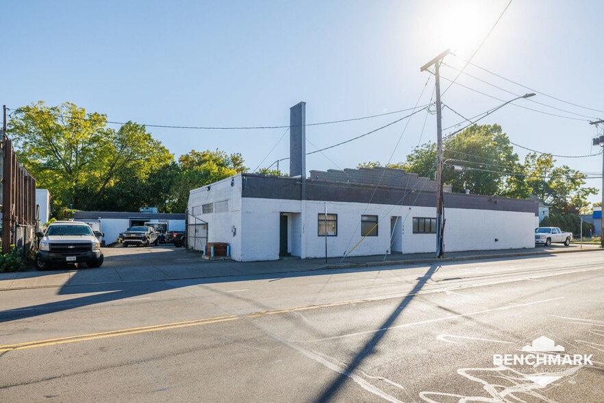 Primary Photo Of 545 West Ave, Rochester Warehouse For Sale
