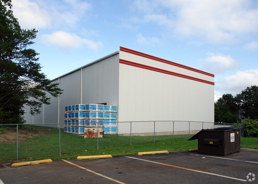 More Photos Of 300 Allied Pky, West Berlin Warehouse For Sale