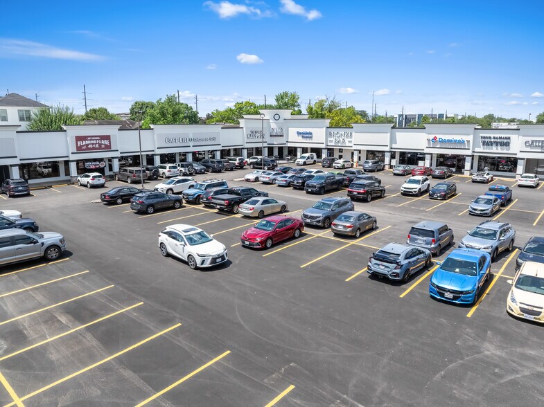 Primary Photo Of 5757 Westheimer Rd, Houston Unknown For Lease