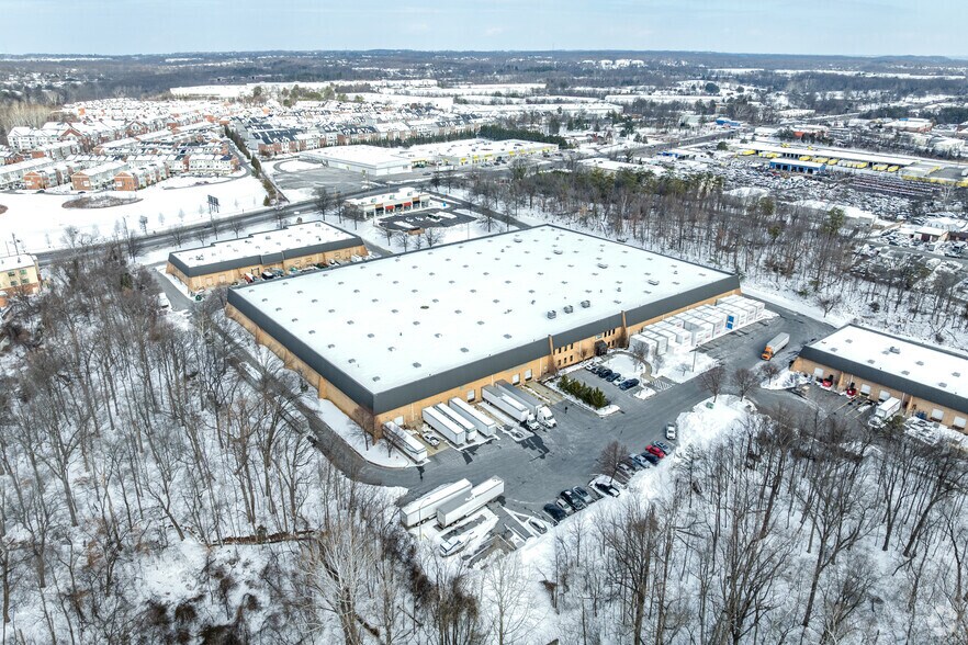More Photos Of 7575 Washington Blvd, Elkridge Warehouse For Lease
