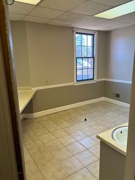 More Photos Of 573 Concord Rd SE, Smyrna Medical For Lease