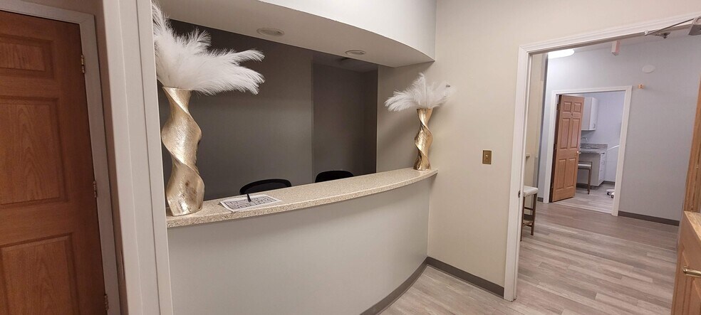 More Photos Of 101 Commerce Park Dr, Westerville Medical For Lease