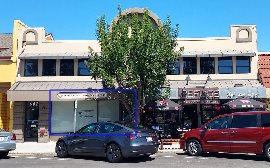 Primary Photo Of 961-963 Laurel St, San Carlos Loft Creative Space For Lease