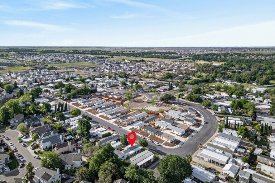 More Photos Of 402 Colin Kelly Dr, Roseville Apartments For Sale
