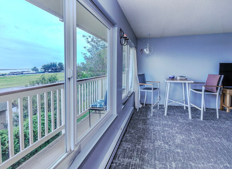 More Photos Of 510 Avenue Alhambra, Half Moon Bay Apartments For Sale