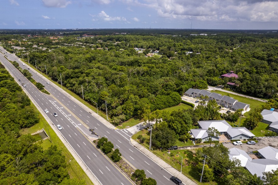 More Photos Of 6240 Rattlesnake Hammock Rd, Naples Apartments For Sale