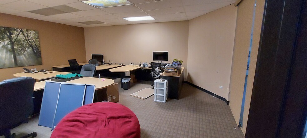 More Photos Of 7399 S Tucson Way, Centennial Flex For Lease