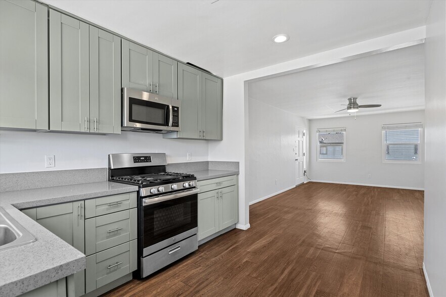 More Photos Of 376-378 Park way, Chula Vista Multifamily For Sale