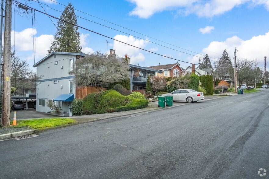 More Photos Of 324 6th Ave S, Kirkland Apartments For Sale
