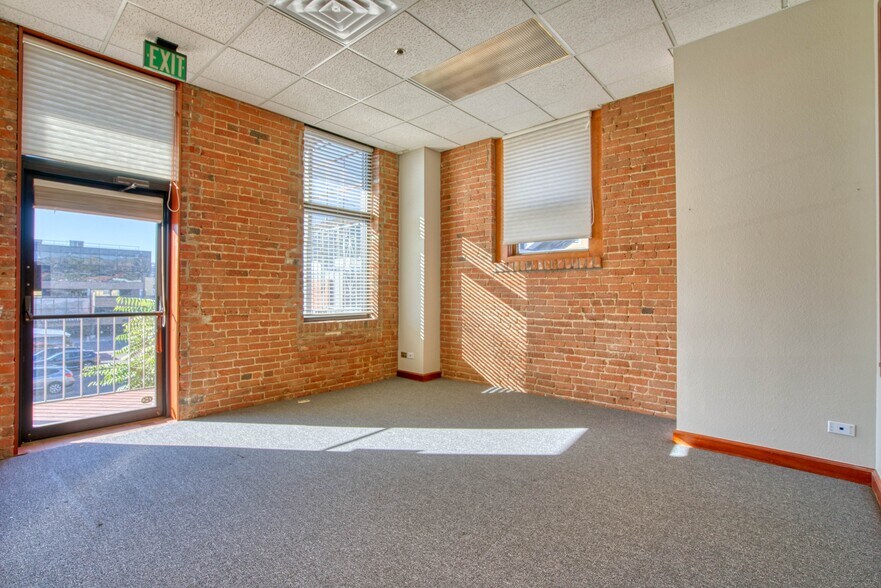More Photos Of 1136 Pearl St, Boulder Office For Lease