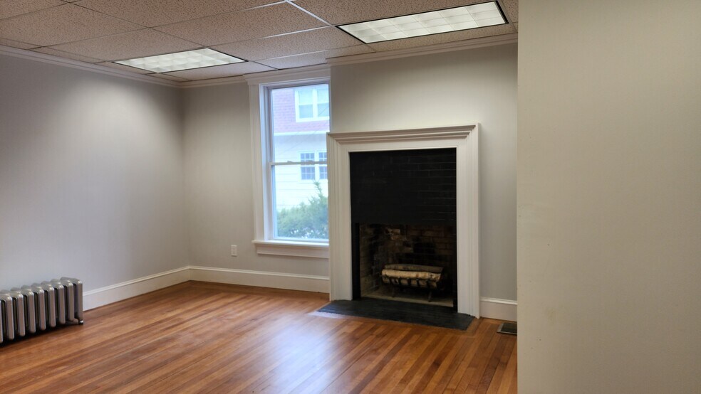 More Photos Of 28 Franklin Pl, Morristown Medical For Lease