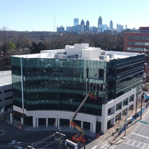 More Photos Of 2021 Peachtree Rd, Atlanta Medical For Lease