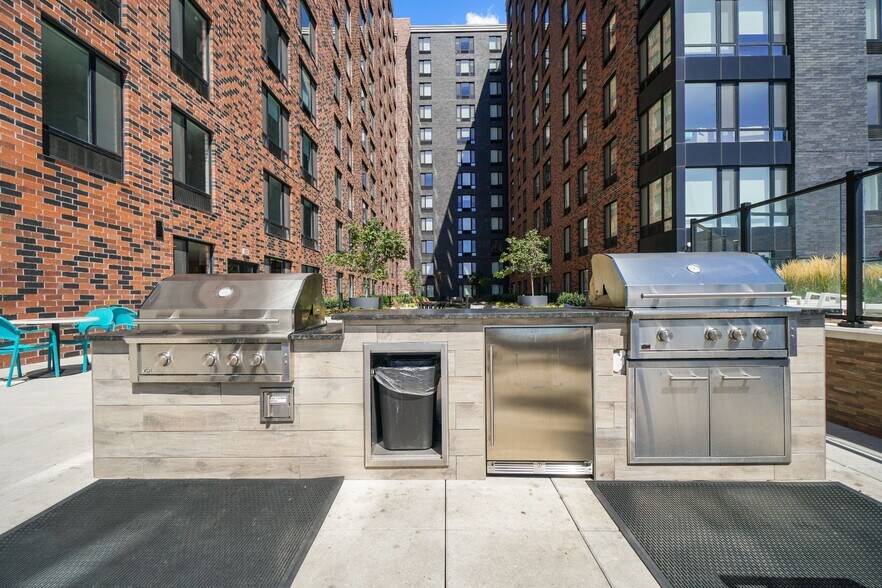 More Photos Of 150 Main St, Hackensack Apartments For Lease