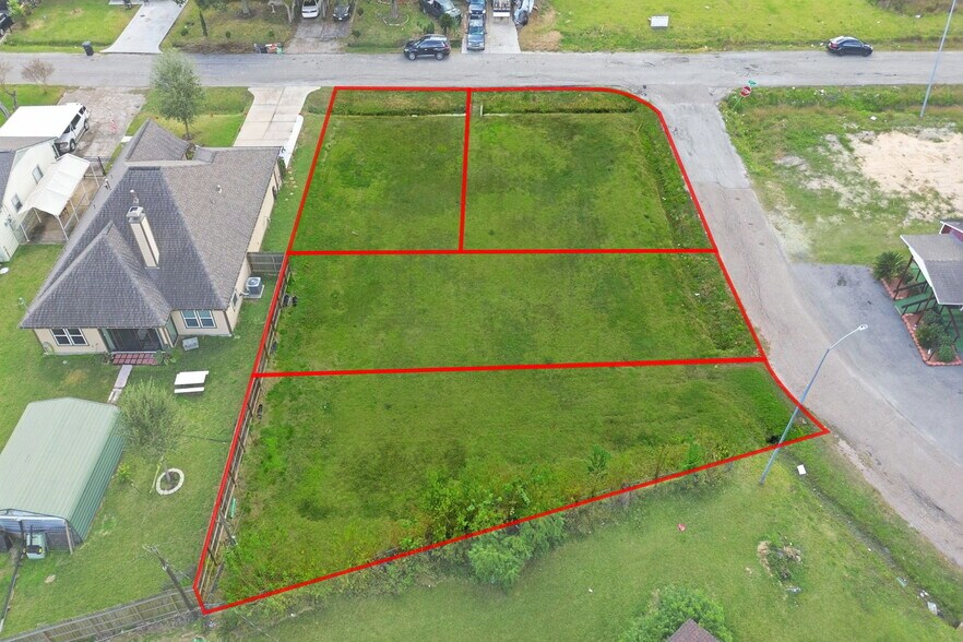 More Photos Of 5043 5045 Higgins and 5035 5037 Paula Street st, Houston Land For Sale