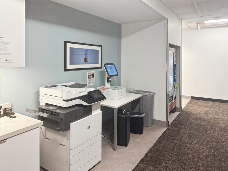 More Photos Of 7702 E Doubletree Ranch Rd, Scottsdale Coworking Space