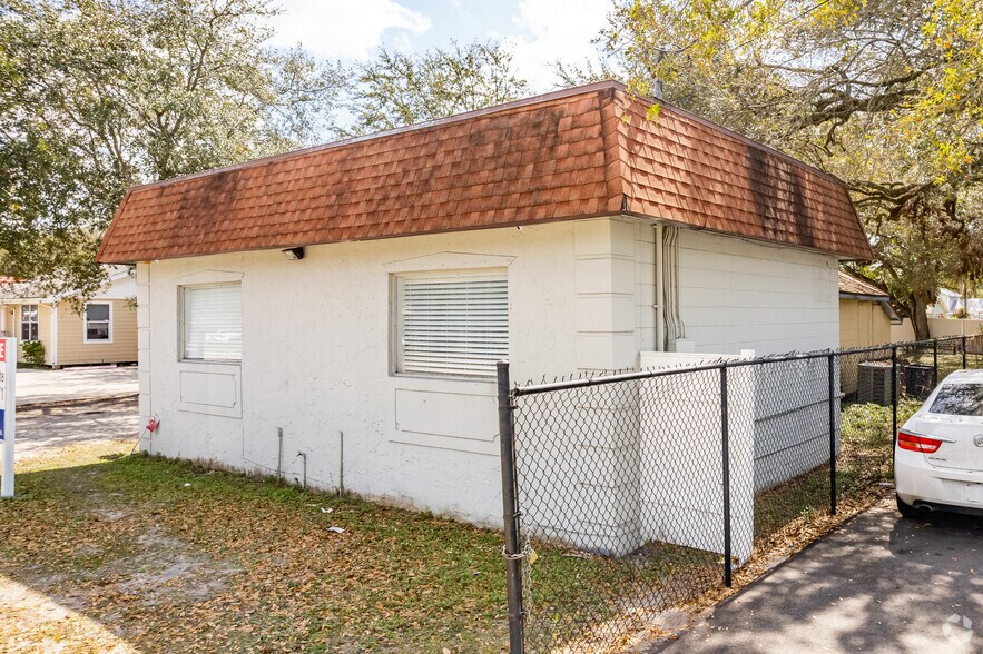 More Photos Of 1904 W Waters Ave, Tampa Freestanding For Sale