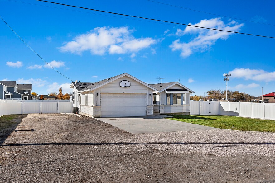 More Photos Of 4095 S 3500 W, West Haven Warehouse For Sale