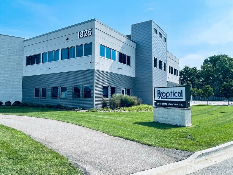 More Photos Of 1825 S Park St, Kalamazoo Medical For Lease