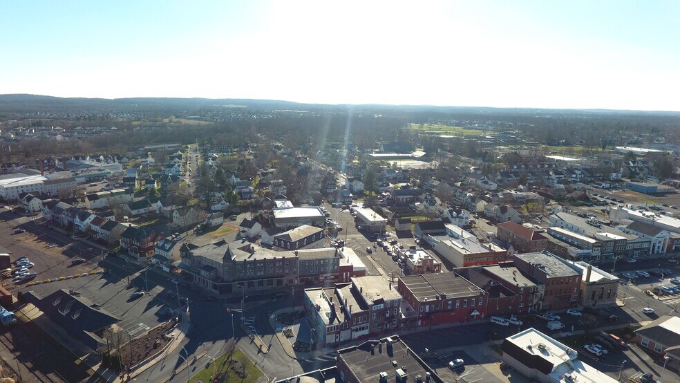 More Photos Of 200 Apple St, Quakertown Medical For Lease