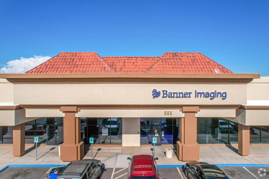 More Photos Of 645-745 N Gilbert Rd, Gilbert Unknown For Lease