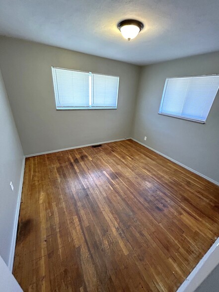 More Photos Of 1209 Chambers Rd, Ferguson Apartments For Sale