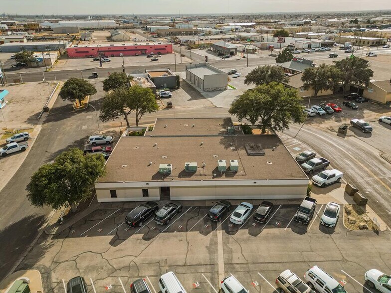 More Photos Of 809 Tower Dr, Odessa Loft Creative Space For Sale