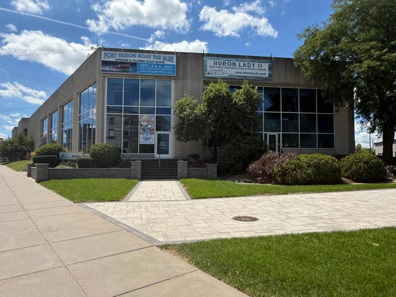 Primary Photo Of 911 Military St, Port Huron Light Manufacturing For Lease