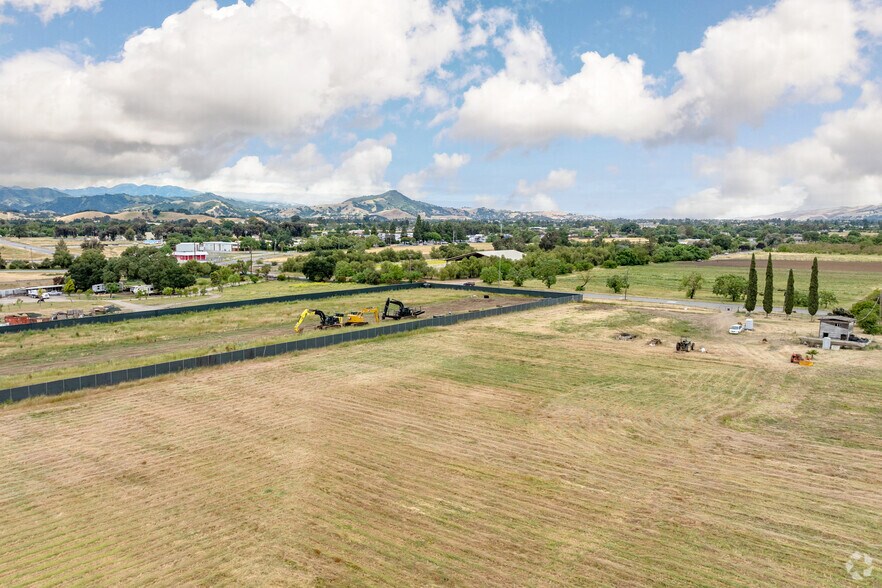 More Photos Of 1020 San Martin Ave, San Martin Land For Lease