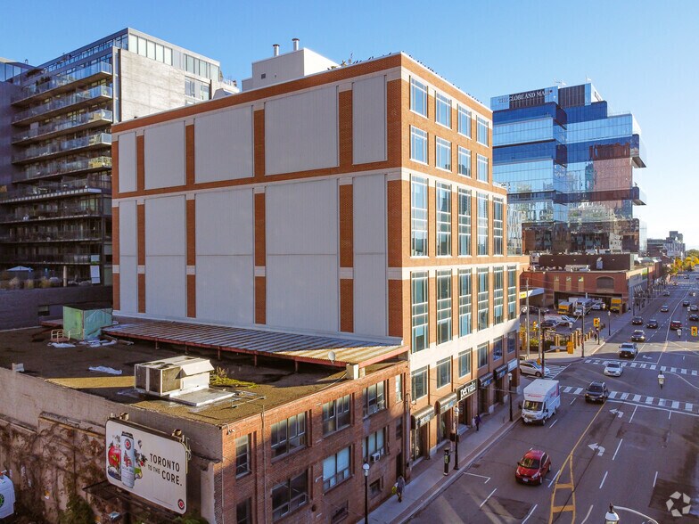 More Photos Of 184 Front St E, Toronto Office For Lease