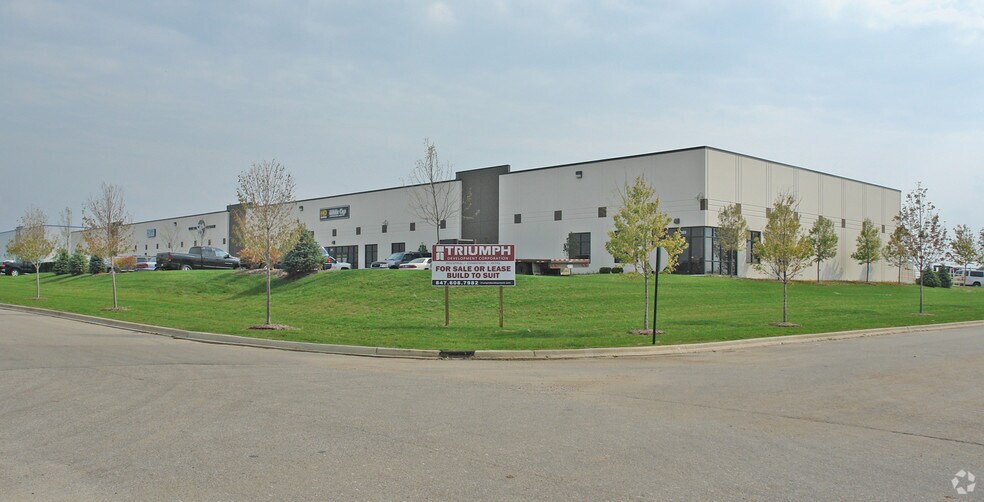 More Photos Of 323 Sola Dr, Gilberts Warehouse For Lease