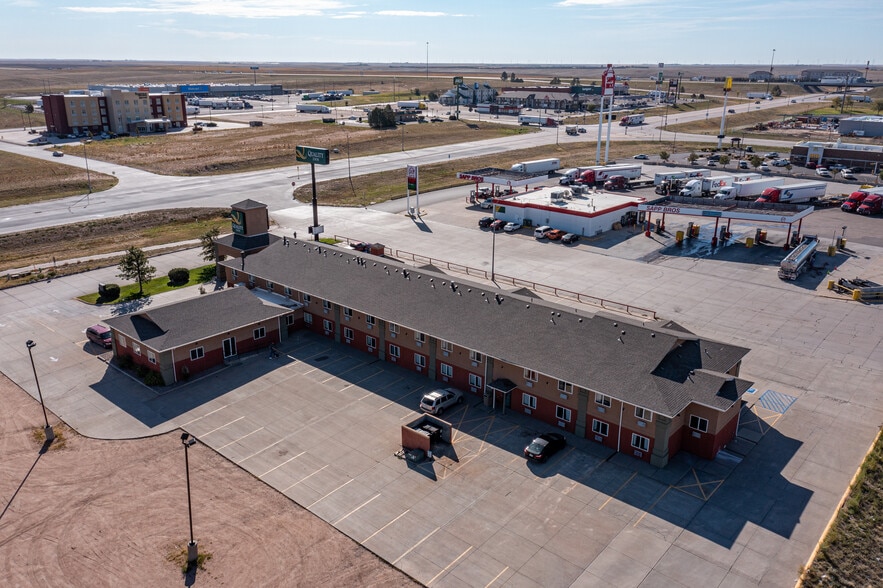 More Photos Of 730 E Jennifer Ln, Sidney Hotel For Sale