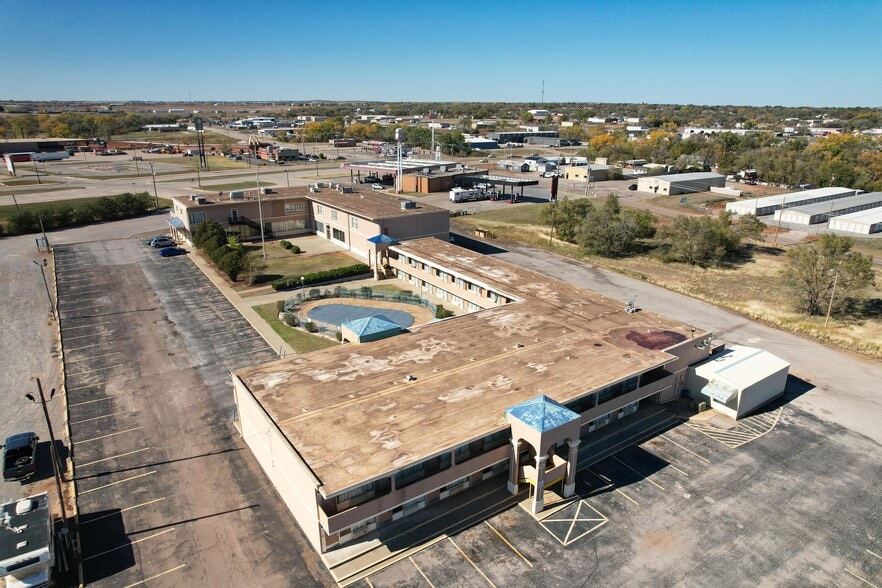 More Photos Of 2500 S Main St, Elk City Hotel For Sale