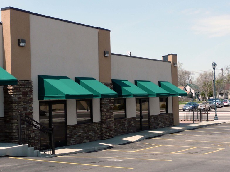 More Photos Of 1420 W St Germain St, Saint Cloud Storefront For Lease