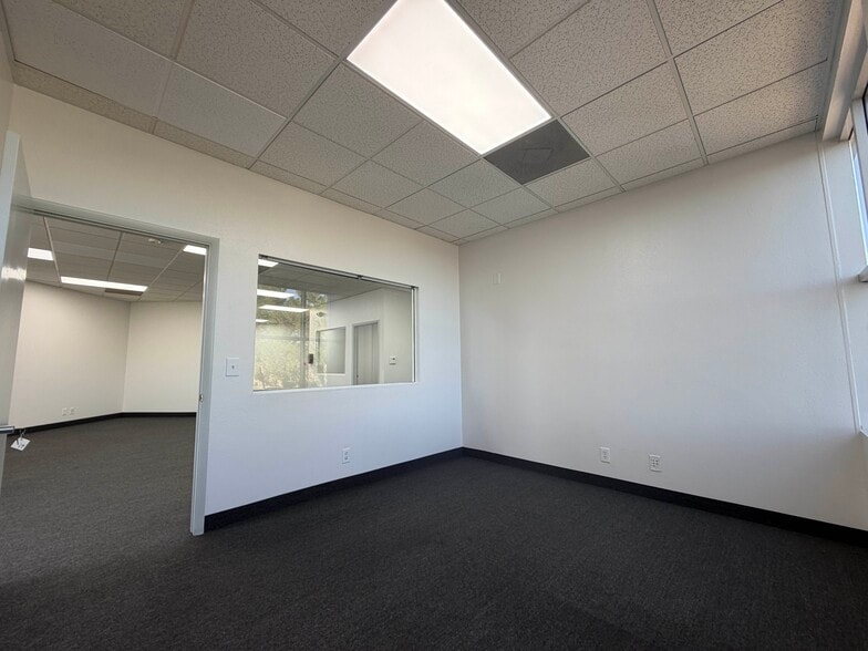 More Photos Of 2760-2764 Lake Sahara Dr, Las Vegas Medical For Lease